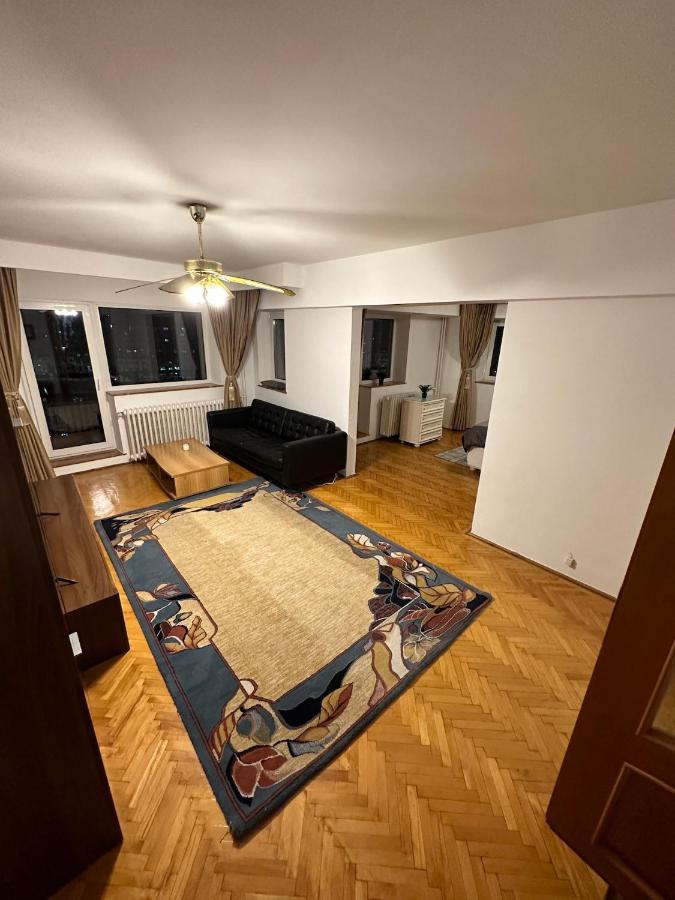 Unirii Lake Tribunal Bukurešť Exteriér fotografie