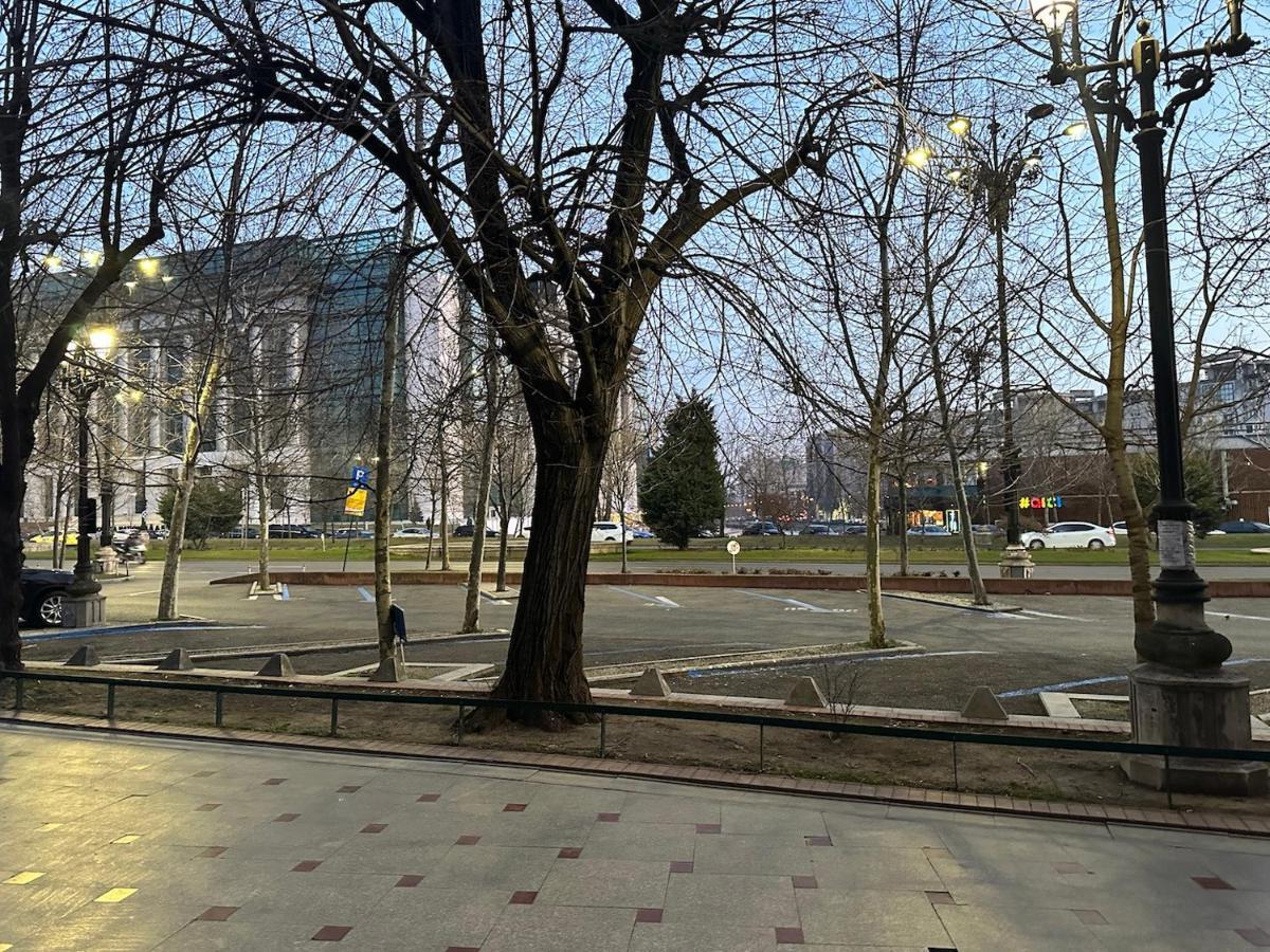 Unirii Lake Tribunal Bukurešť Exteriér fotografie