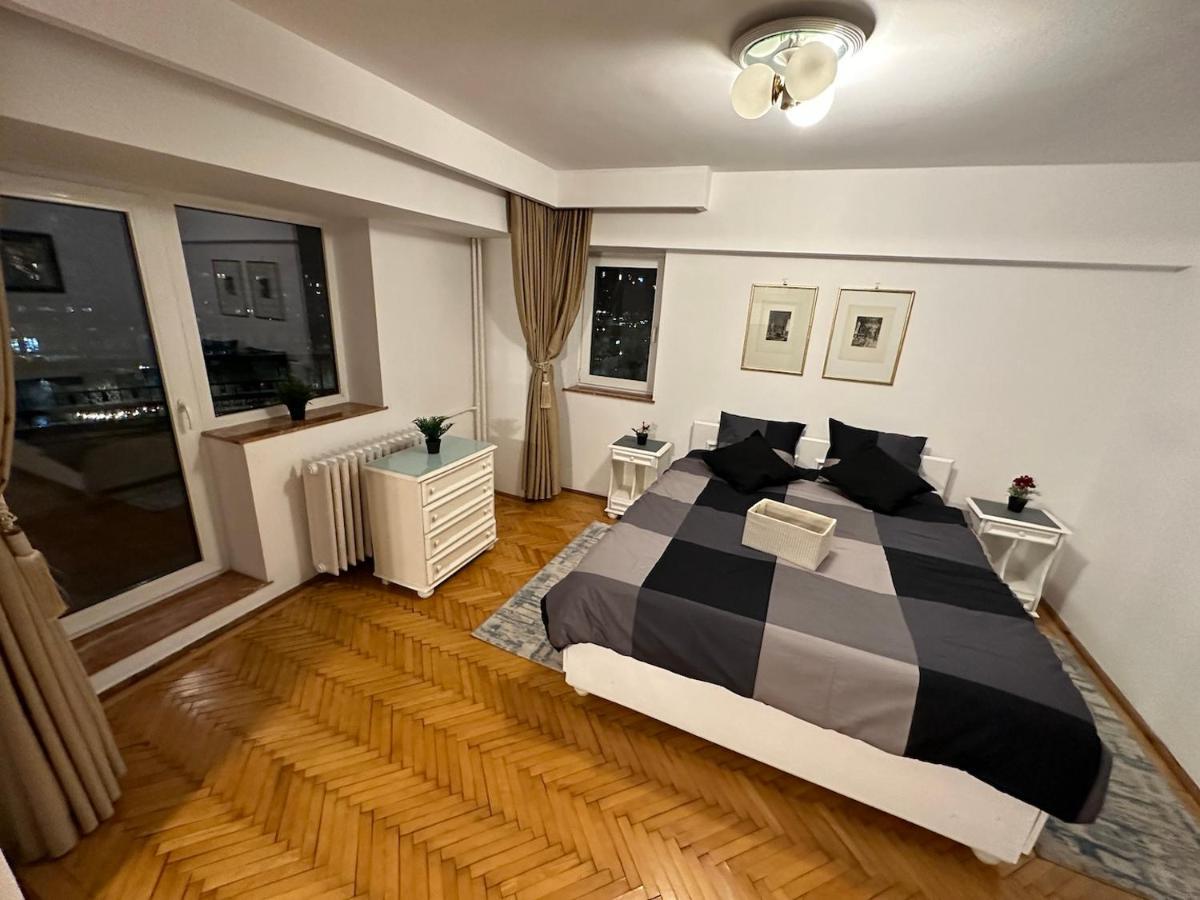 Unirii Lake Tribunal Bukurešť Exteriér fotografie
