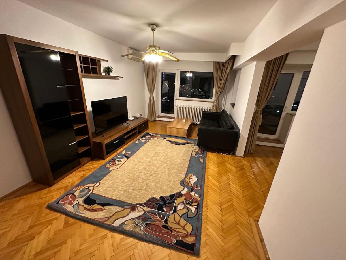 Unirii Lake Tribunal Bukurešť Exteriér fotografie